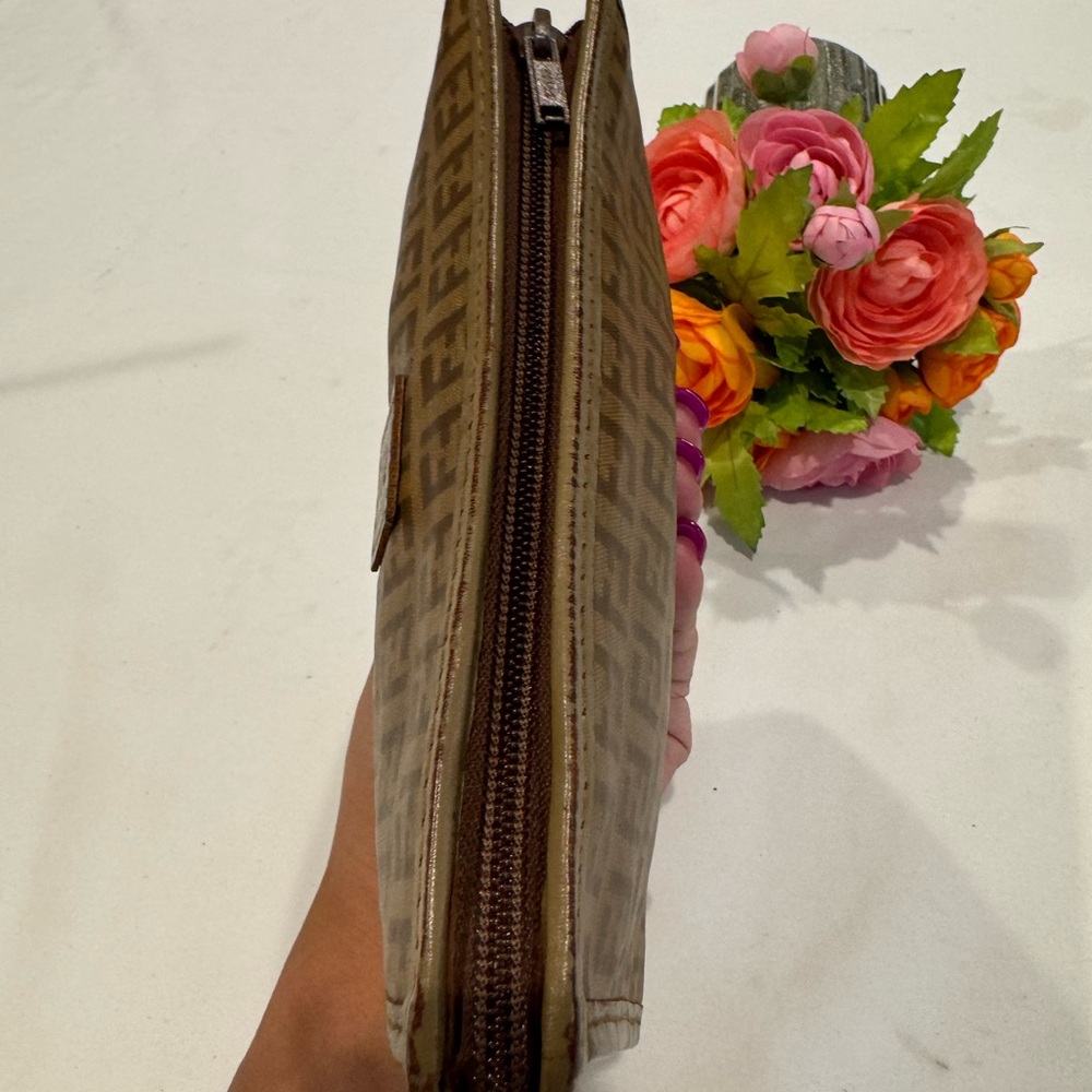 Authentic Fendi vintage pouch - Picture 8 of 10